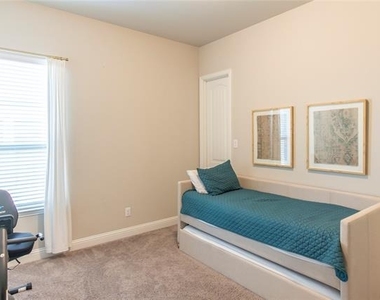 638 Brook Drive - Photo Thumbnail 27