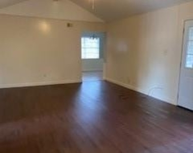 7405 Alto Caro Drive - Photo Thumbnail 2