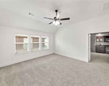 5501 Pooley Lane - Photo Thumbnail 16