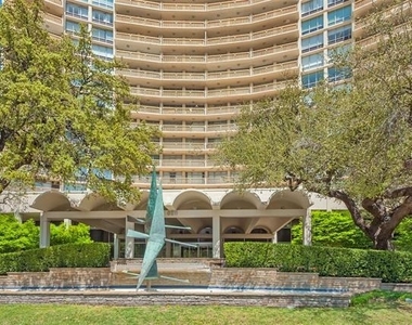 6211 W Northwest Highway - Photo Thumbnail 1