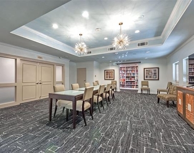 6211 W Northwest Highway - Photo Thumbnail 5