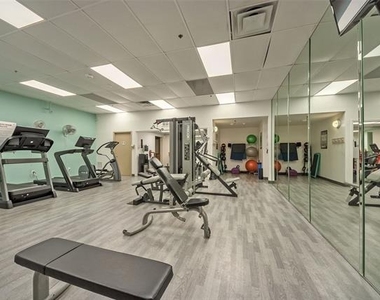 6211 W Northwest Highway - Photo Thumbnail 28