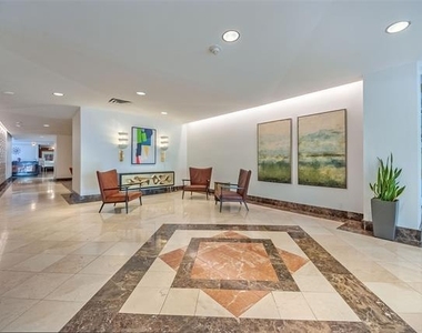 6211 W Northwest Highway - Photo Thumbnail 3