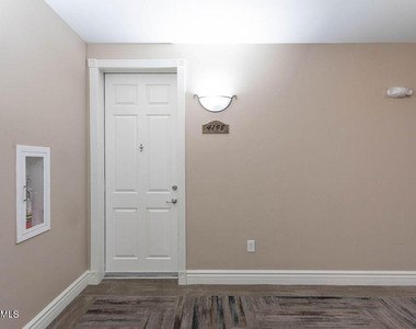 5450 E Deer Valley Drive - Photo Thumbnail 25