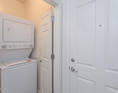 5450 E Deer Valley Drive - Photo Thumbnail 22