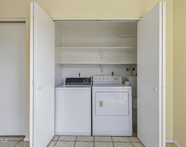 501 W Yukon Drive - Photo Thumbnail 13