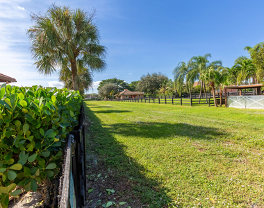14943 Paddock Drive - Photo Thumbnail 33