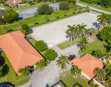 14943 Paddock Drive - Photo Thumbnail 40