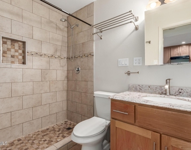 1628 E Del Rio Drive - Photo Thumbnail 25