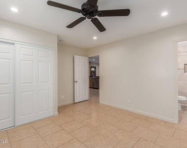 1628 E Del Rio Drive - Photo Thumbnail 21