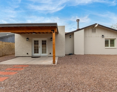 1628 E Del Rio Drive - Photo Thumbnail 27