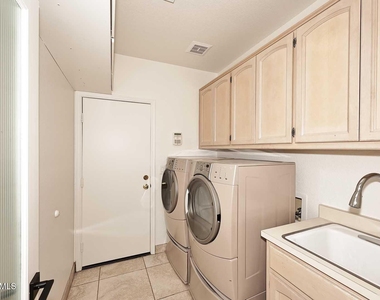 9969 E Bayview Drive - Photo Thumbnail 31