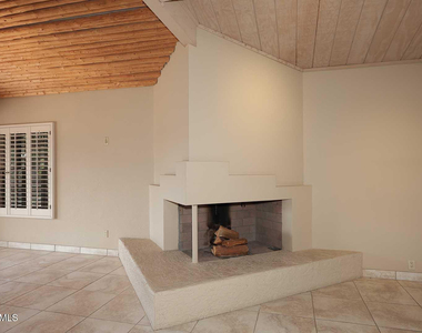 9969 E Bayview Drive - Photo Thumbnail 13