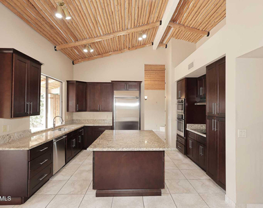 9969 E Bayview Drive - Photo Thumbnail 15