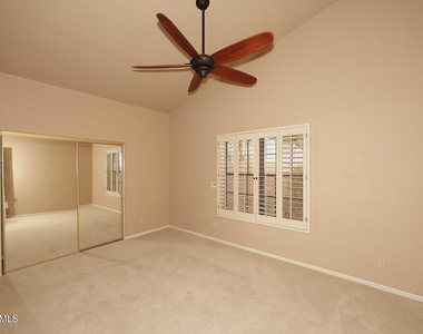 9969 E Bayview Drive - Photo Thumbnail 8