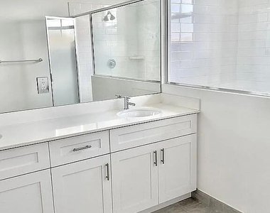 3016 King Palm Way - Photo Thumbnail 18