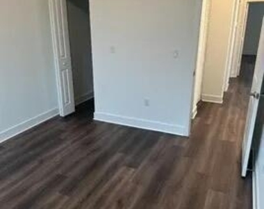 3016 King Palm Way - Photo Thumbnail 16
