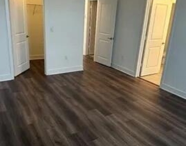 3016 King Palm Way - Photo Thumbnail 15
