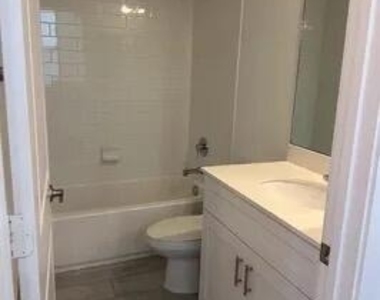 3016 King Palm Way - Photo Thumbnail 14