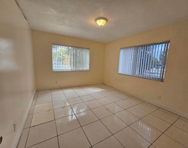 5686 Rock Island Road - Photo Thumbnail 6