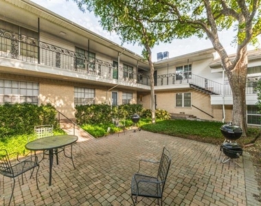 5818 E University Boulevard - Photo Thumbnail 2