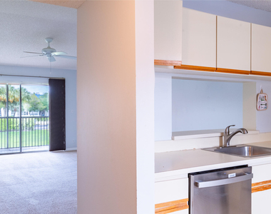 3031 Holiday Springs Boulevard - Photo Thumbnail 7