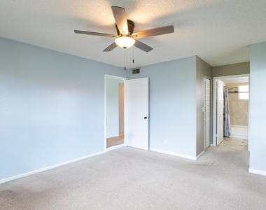 3031 Holiday Springs Boulevard - Photo Thumbnail 17