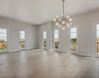 49 Arta Drive - Photo Thumbnail 10