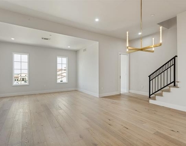 49 Arta Drive - Photo Thumbnail 12
