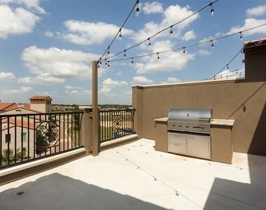 49 Arta Drive - Photo Thumbnail 14