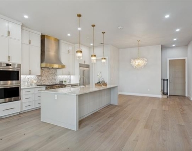 49 Arta Drive - Photo Thumbnail 7