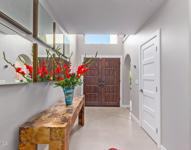 4655 E Monte Way - Photo Thumbnail 5