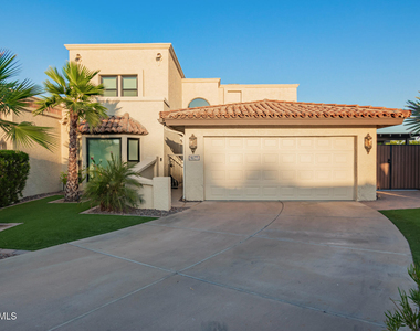 4655 E Monte Way - Photo Thumbnail 2