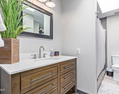 4655 E Monte Way - Photo Thumbnail 36