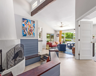 4655 E Monte Way - Photo Thumbnail 9