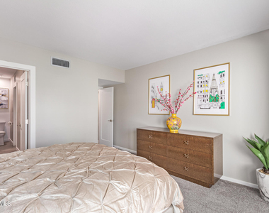 4655 E Monte Way - Photo Thumbnail 42