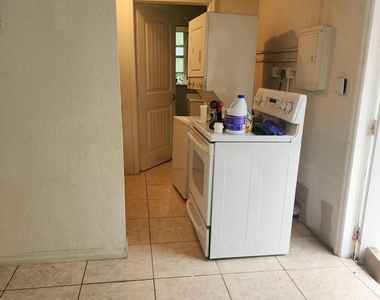 12668 70th Pl Street N - Photo Thumbnail 8