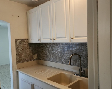 12668 70th Pl Street N - Photo Thumbnail 9