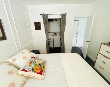 1455 Michigan Avenue - Photo Thumbnail 7