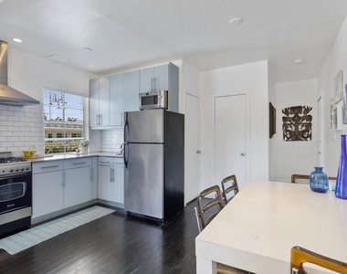 1455 Michigan Avenue - Photo Thumbnail 5