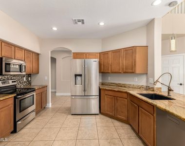 10625 E Knowles Avenue - Photo Thumbnail 10