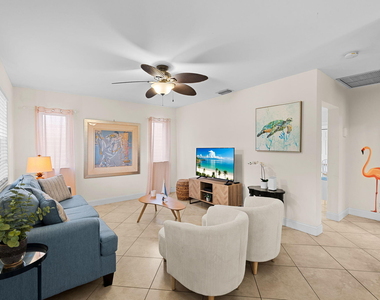 255 Ne 12th Street - Photo Thumbnail 14