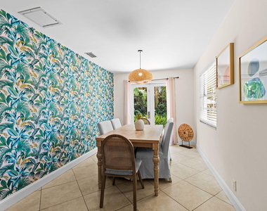 255 Ne 12th Street - Photo Thumbnail 19