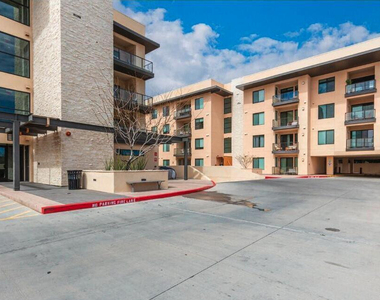 7300 E Earll Drive - Photo Thumbnail 24