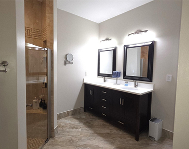 504 W Palm Aire Drive - Photo Thumbnail 18