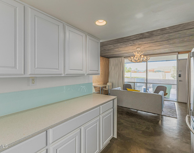 7601 E 2nd Street - Photo Thumbnail 16