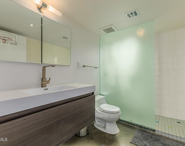 7601 E 2nd Street - Photo Thumbnail 13