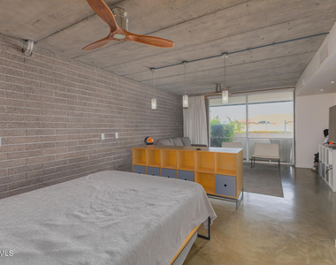 7601 E 2nd Street - Photo Thumbnail 10