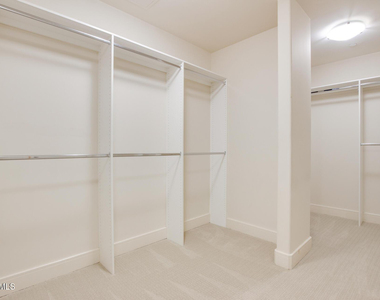 2211 E Camelback Road - Photo Thumbnail 18