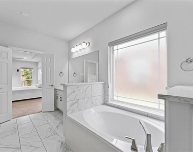 3217 Austin Bayou Trail - Photo Thumbnail 26